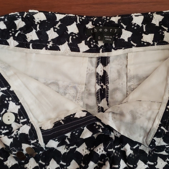 Theory Embroidery Shorts - Picture 4 of 4